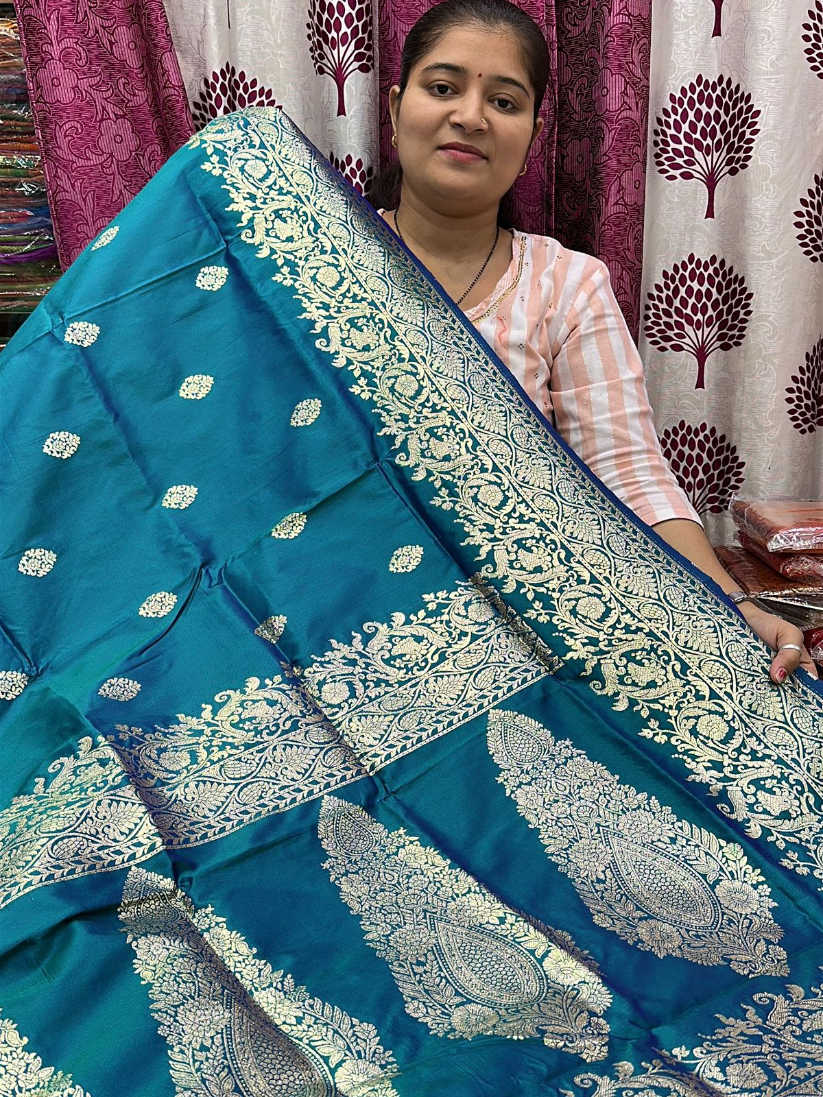Takshashila Paithani 1250/-