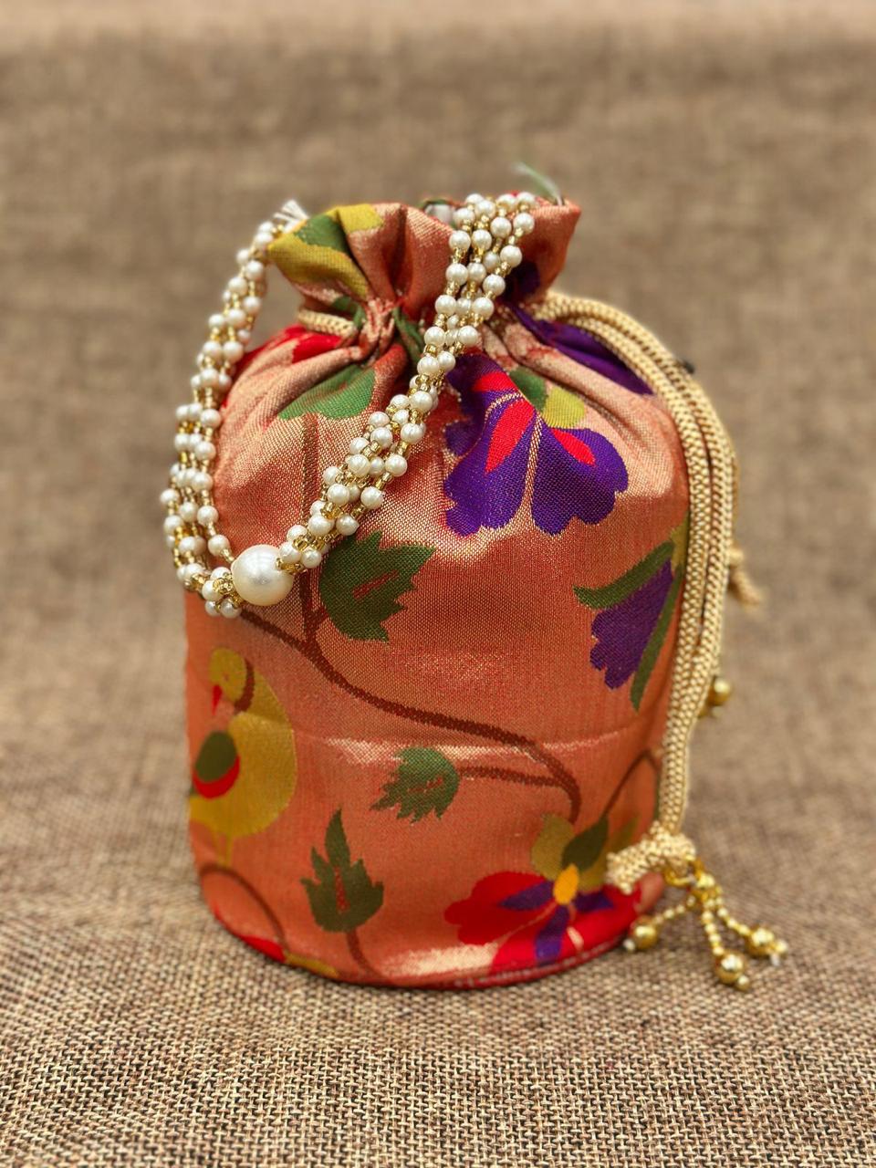 Paithani Batwa ( Potli  699/-