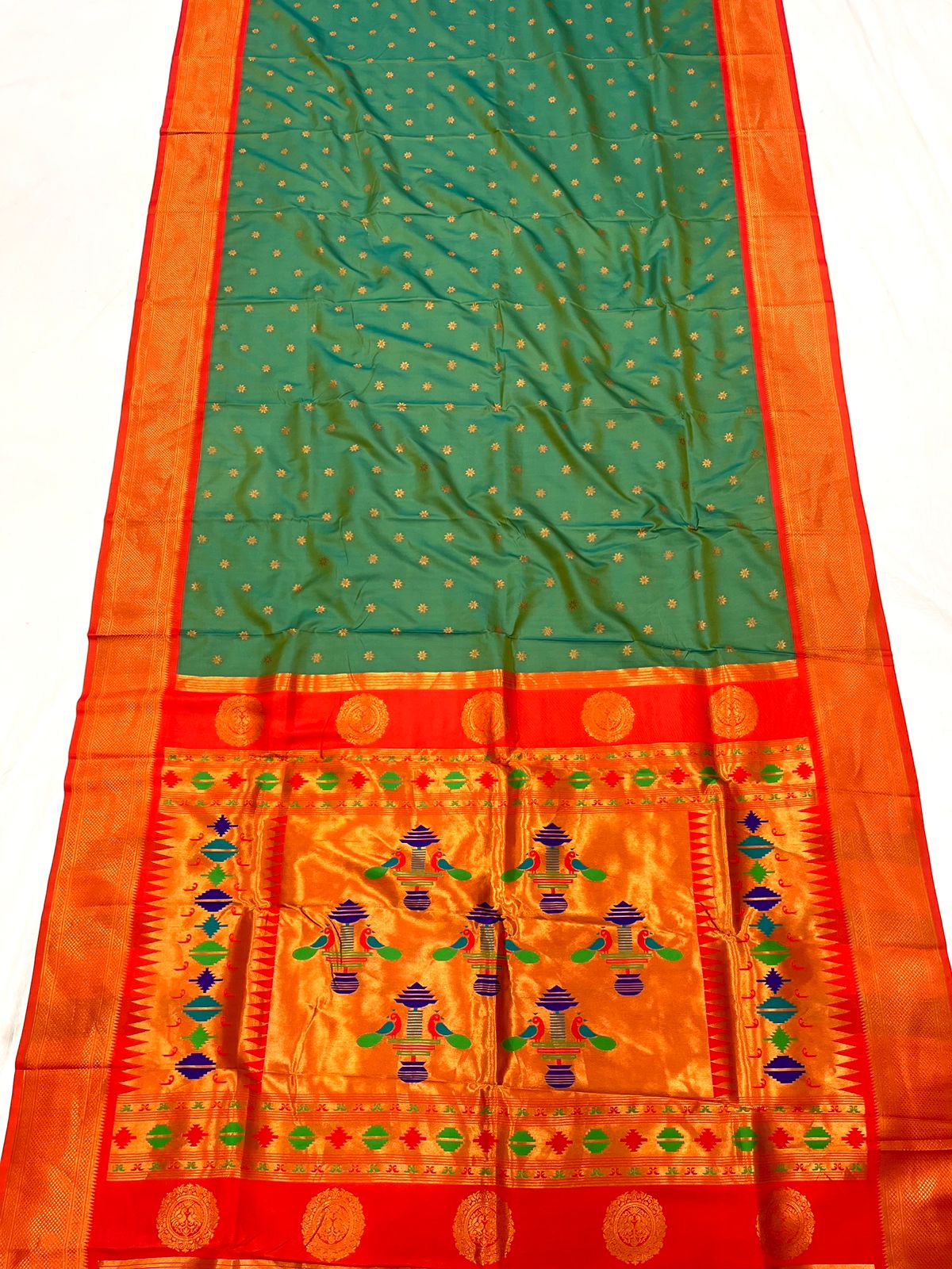 Kadiyal 2-3-2 paithani  Price :- 1350/-