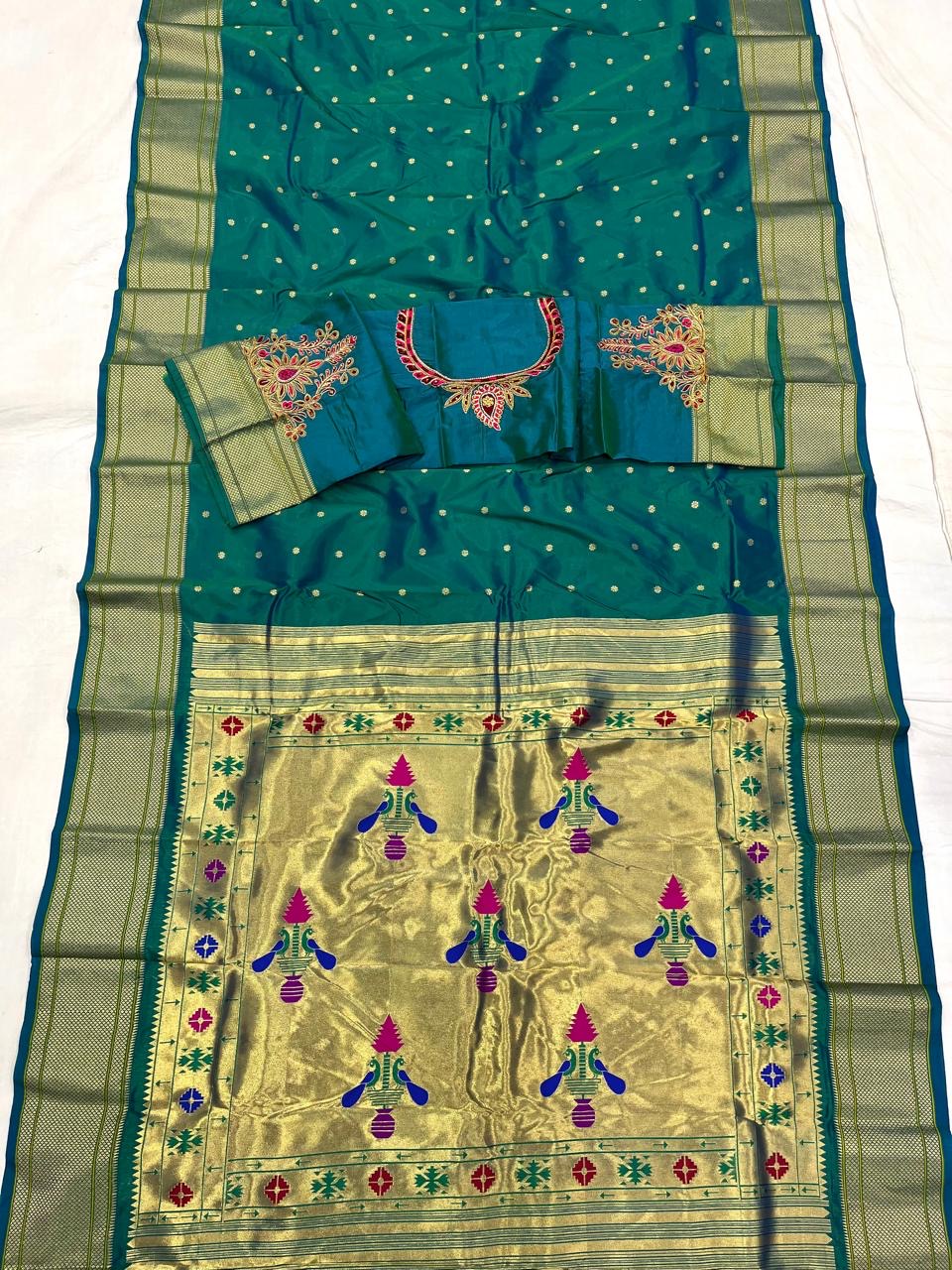 Kalanjali Paithani with Designer Blouse Pis