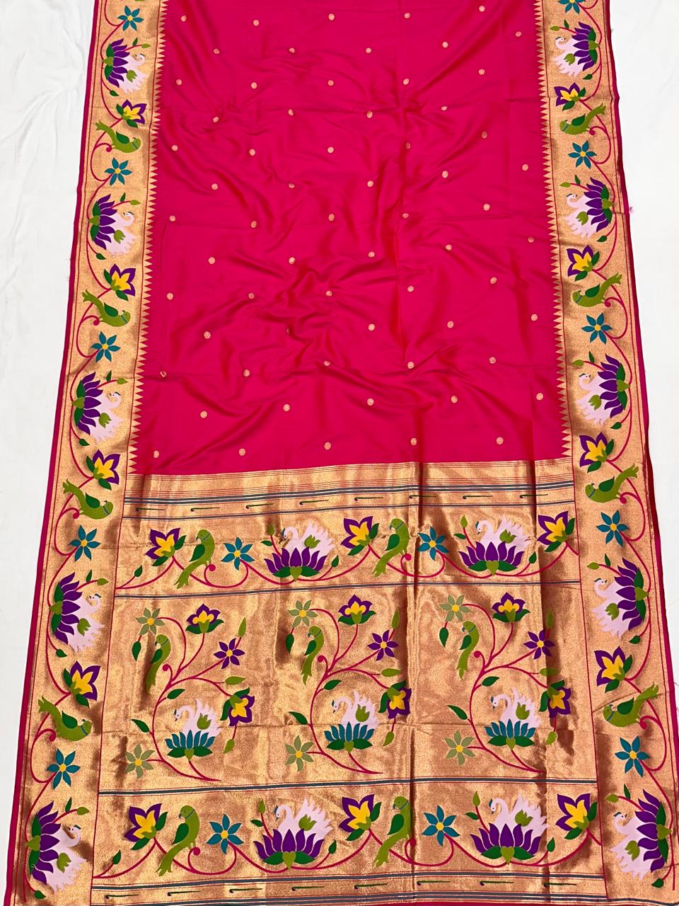 Rajhauns Paithani Saree