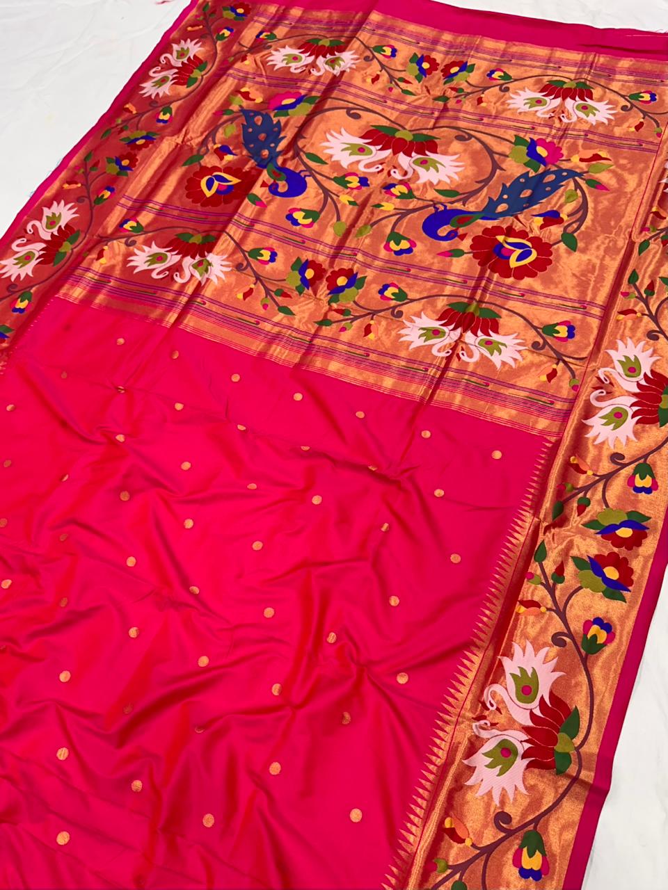 Rajhuns Paithani Saree