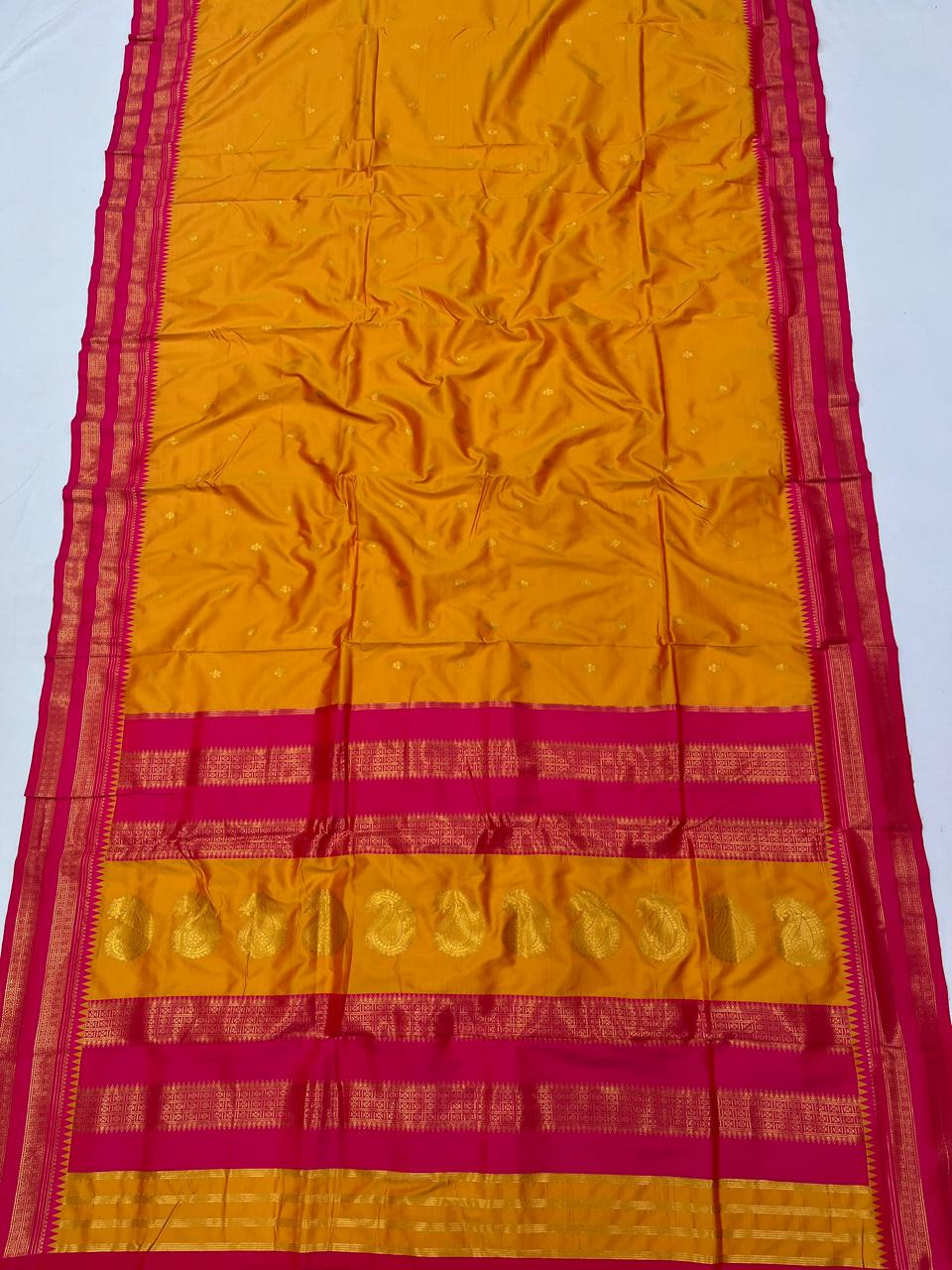 Semi Narayanpeth Saree