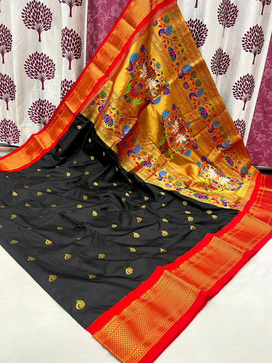 New Kadiyal Border Paithani Saree