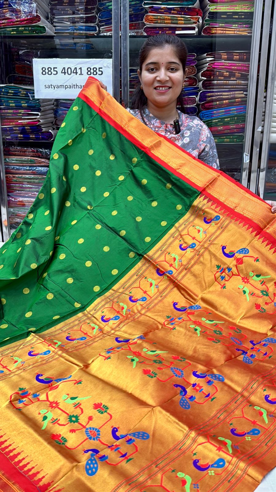 Pure Silk Kadiyal Border Paithani