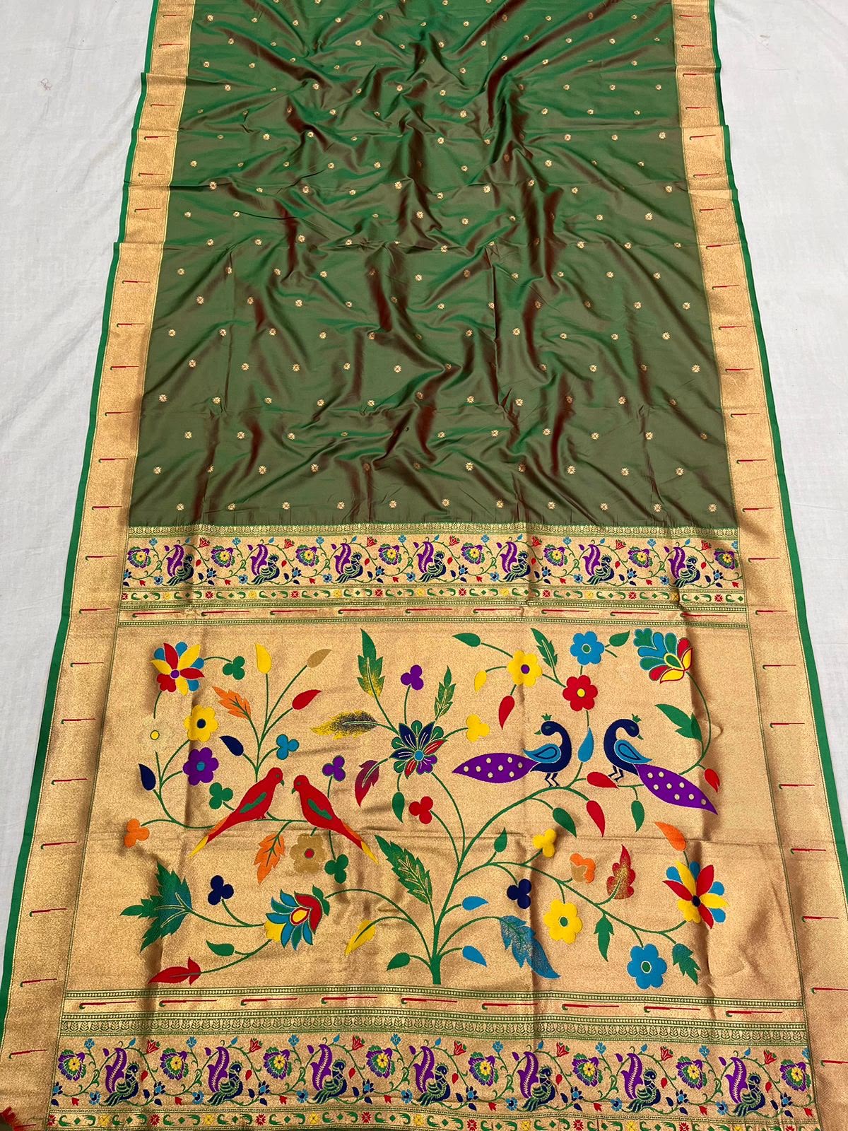 Muniya paithani saree