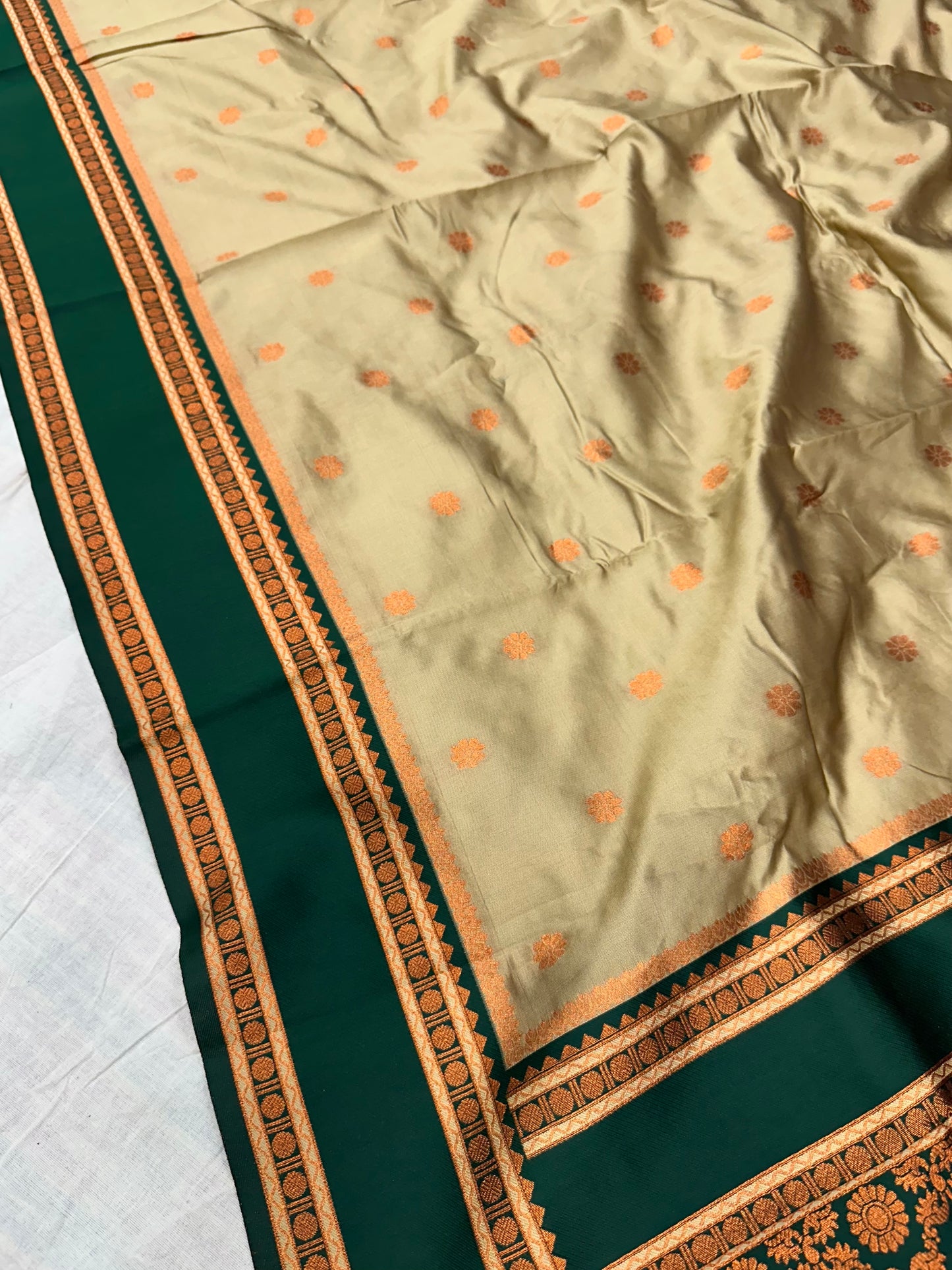 Narayanpeth Soft Silk Saree