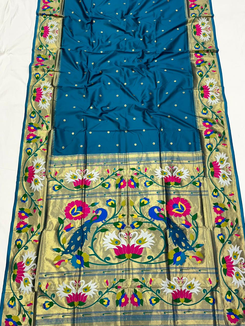 Rajhuns Paithani Saree