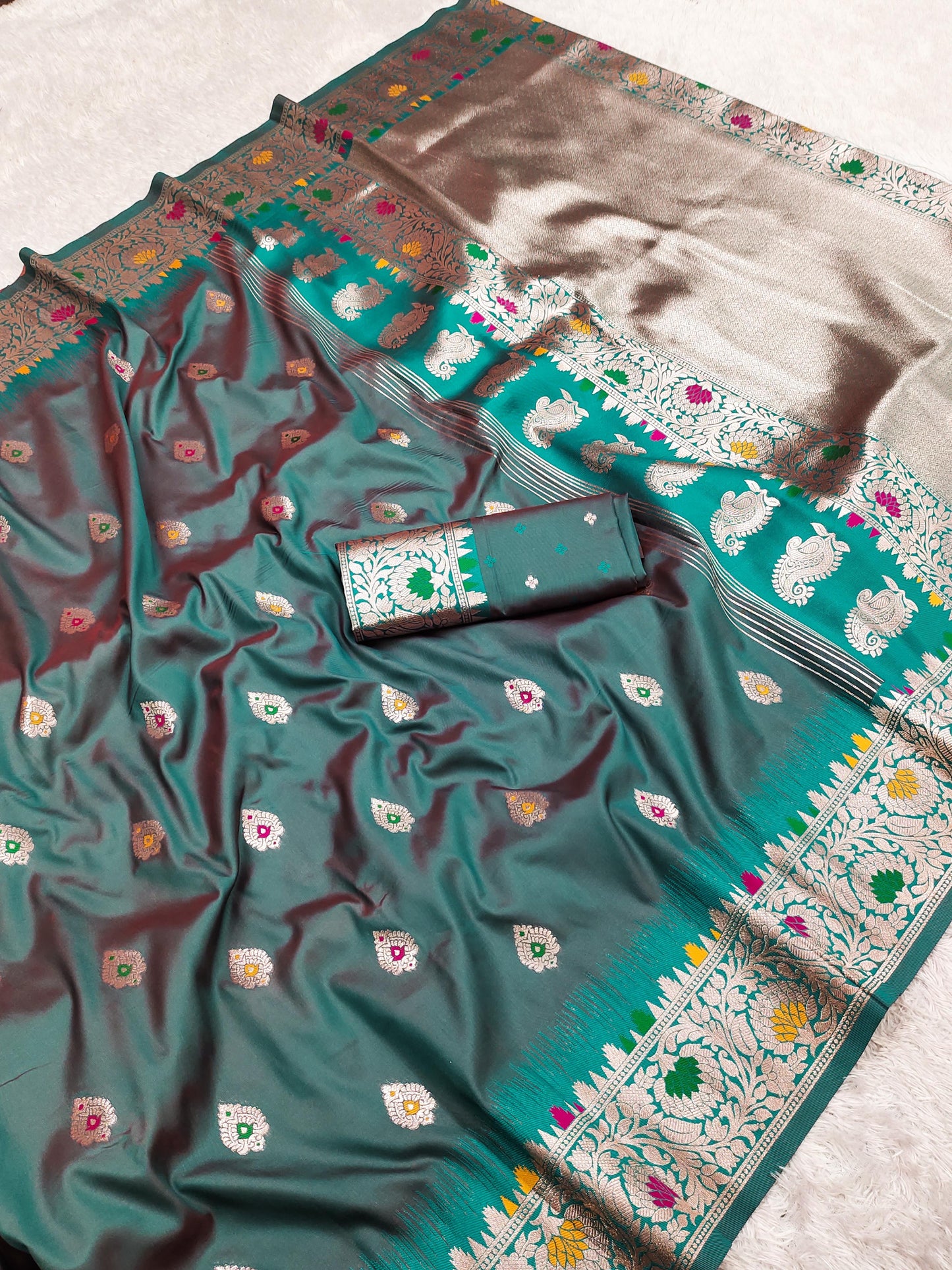 Tanishka Banarasi Soft Silk Saree