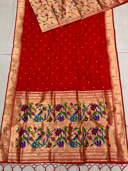 Premium Muniya Paithani Saree