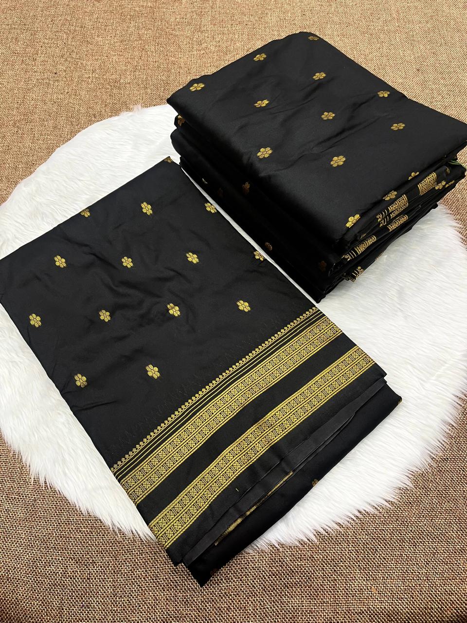 Semi Narayanpeth Saree