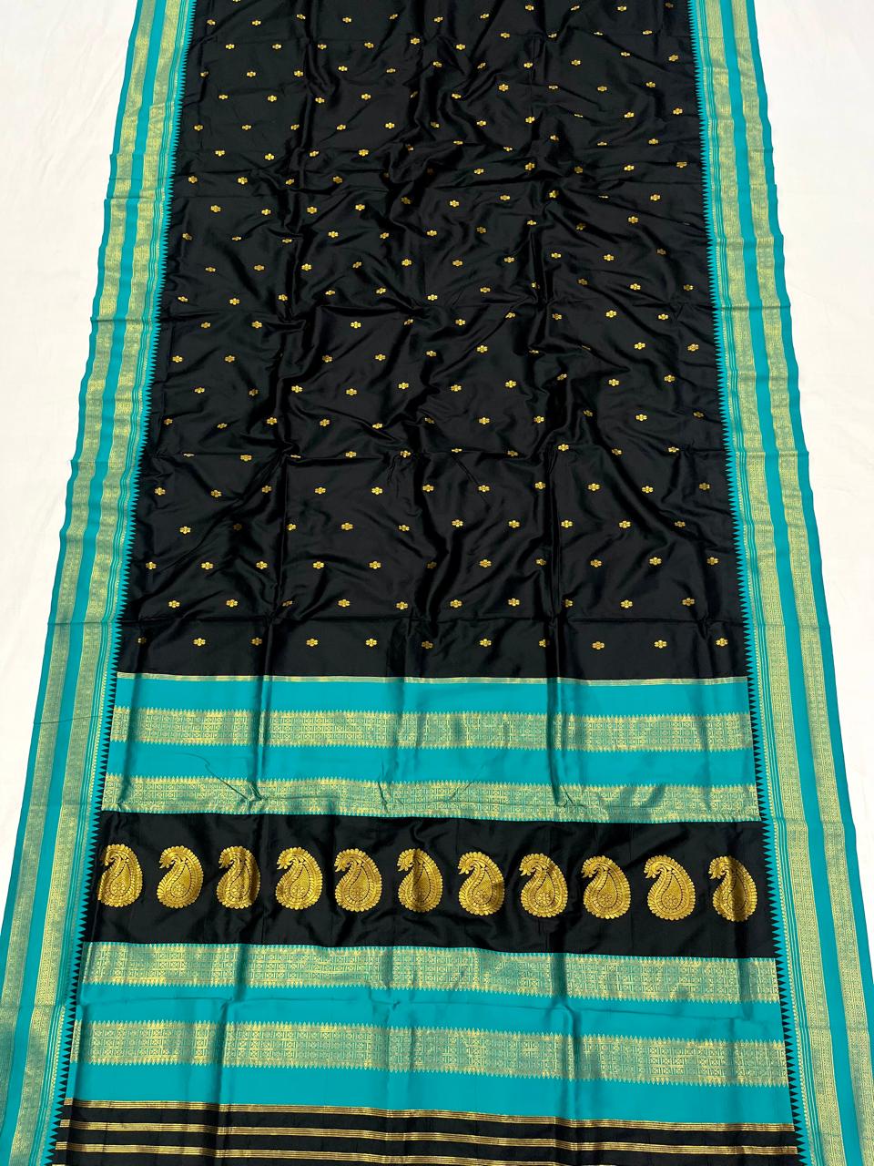 Semi Narayanpeth Saree