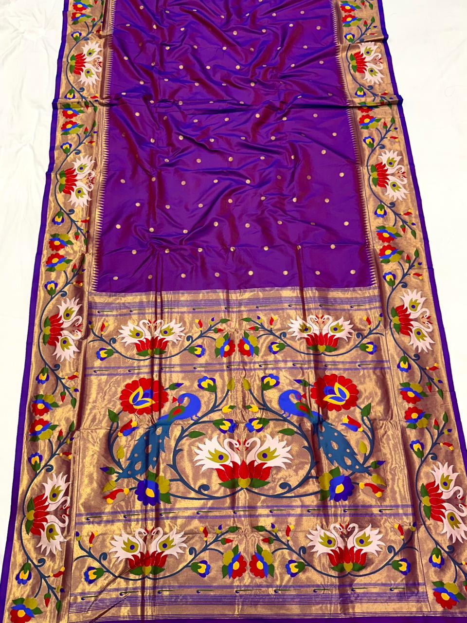 Rajhuns Paithani Saree