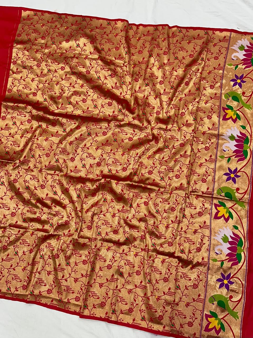Rajhauns Paithani Saree