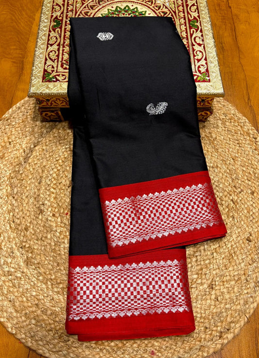 Mor paithani saree