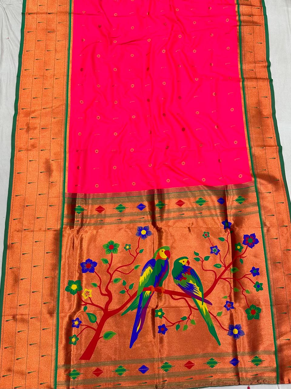 Four Muniya paithani