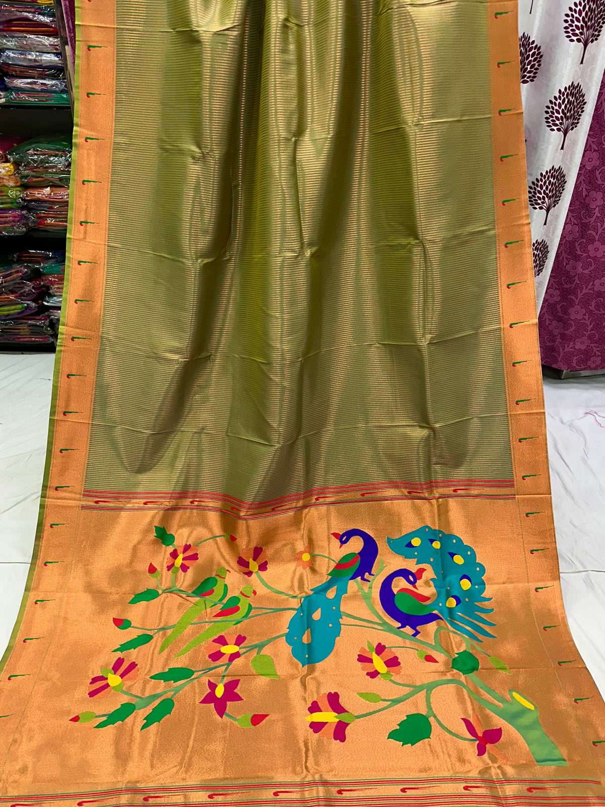 Lining Muniya paithani