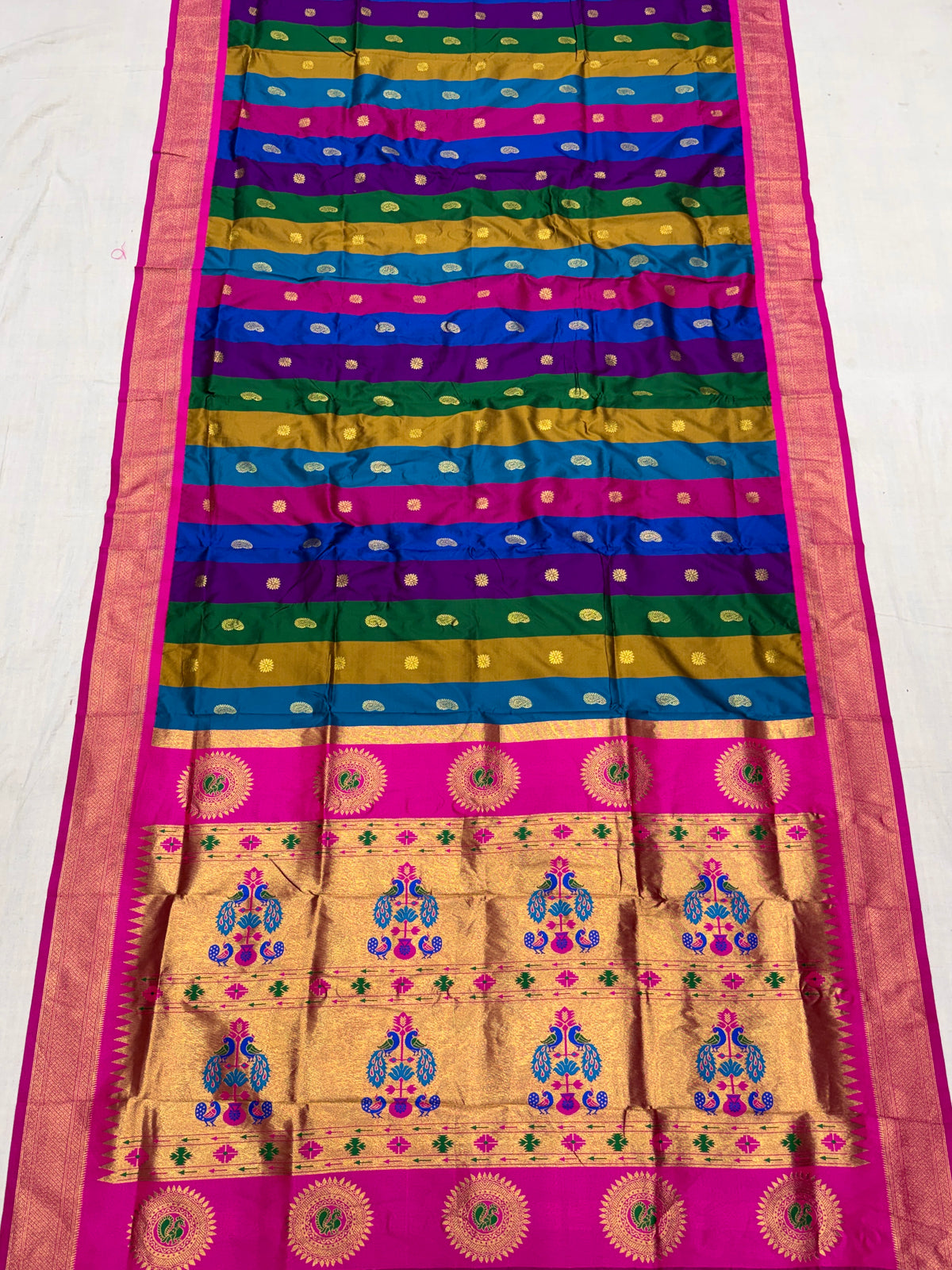 Saptarangi paithani saree