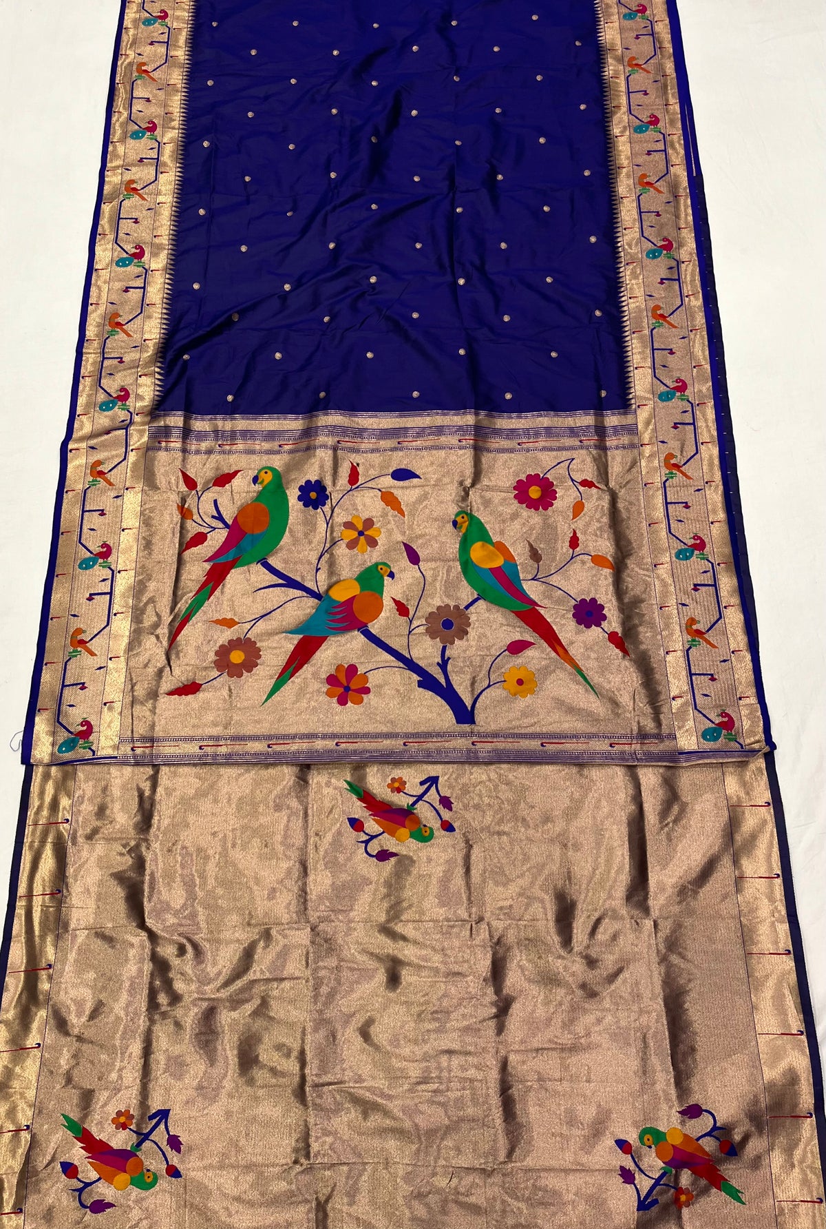 Peacock & parrot border paithani
