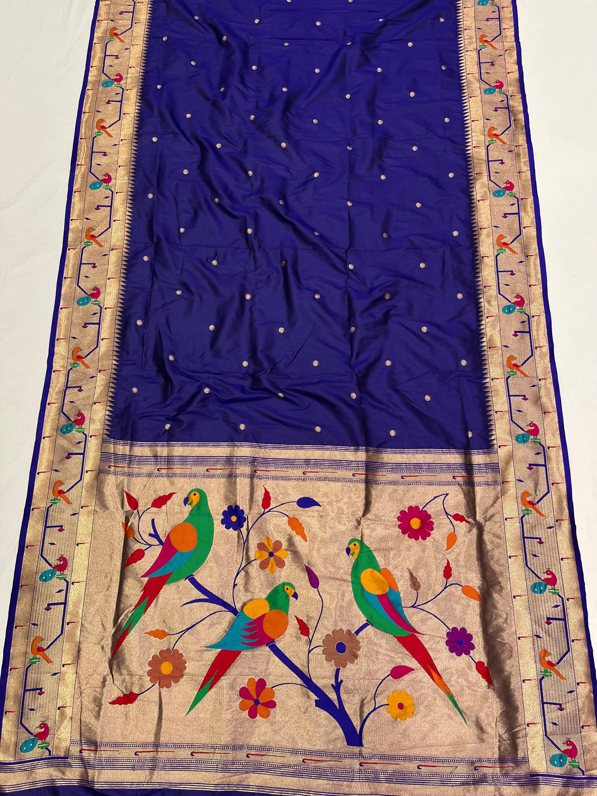 Peacock & parrot border paithani