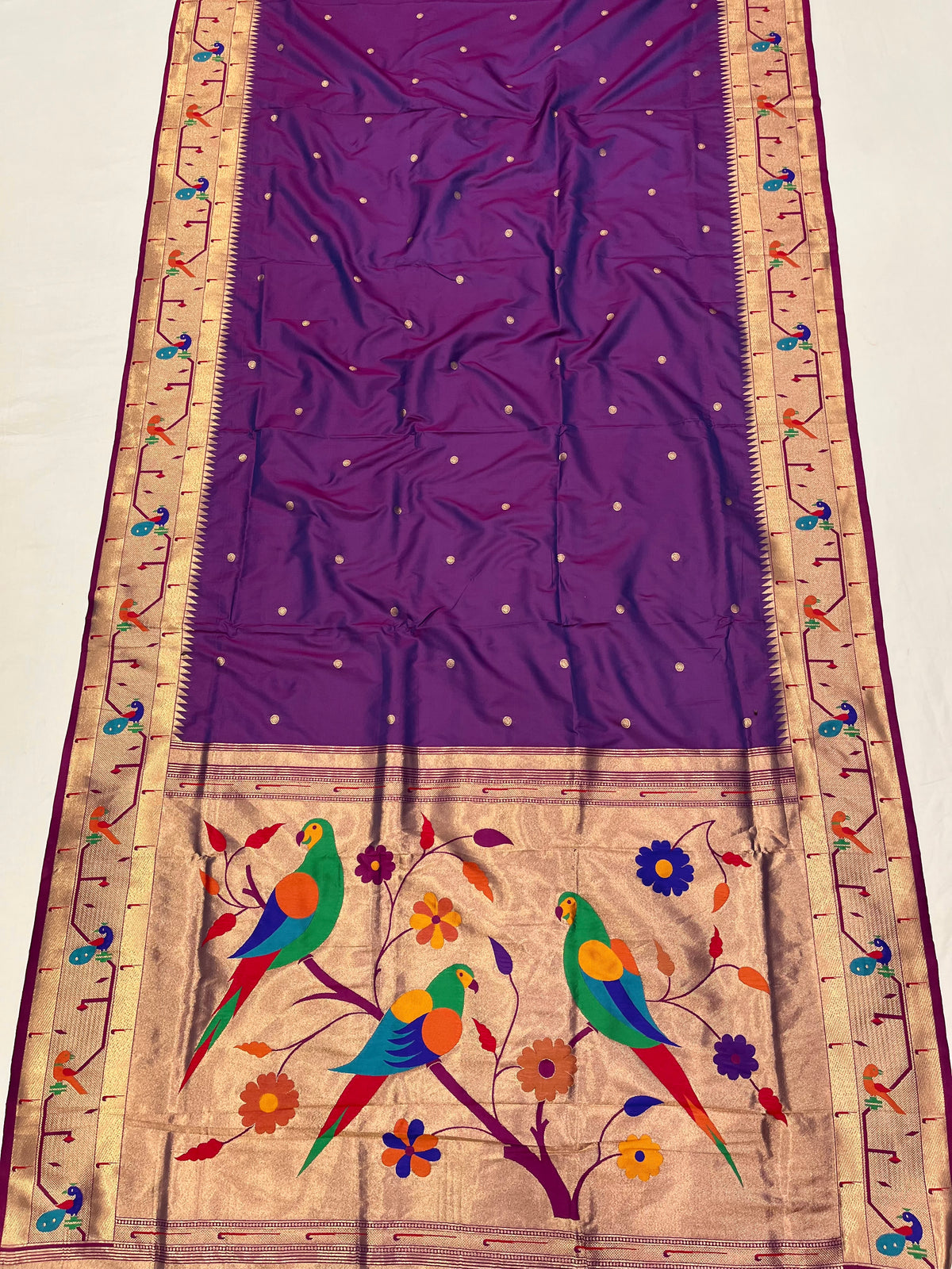 Peacock & parrot border paithani