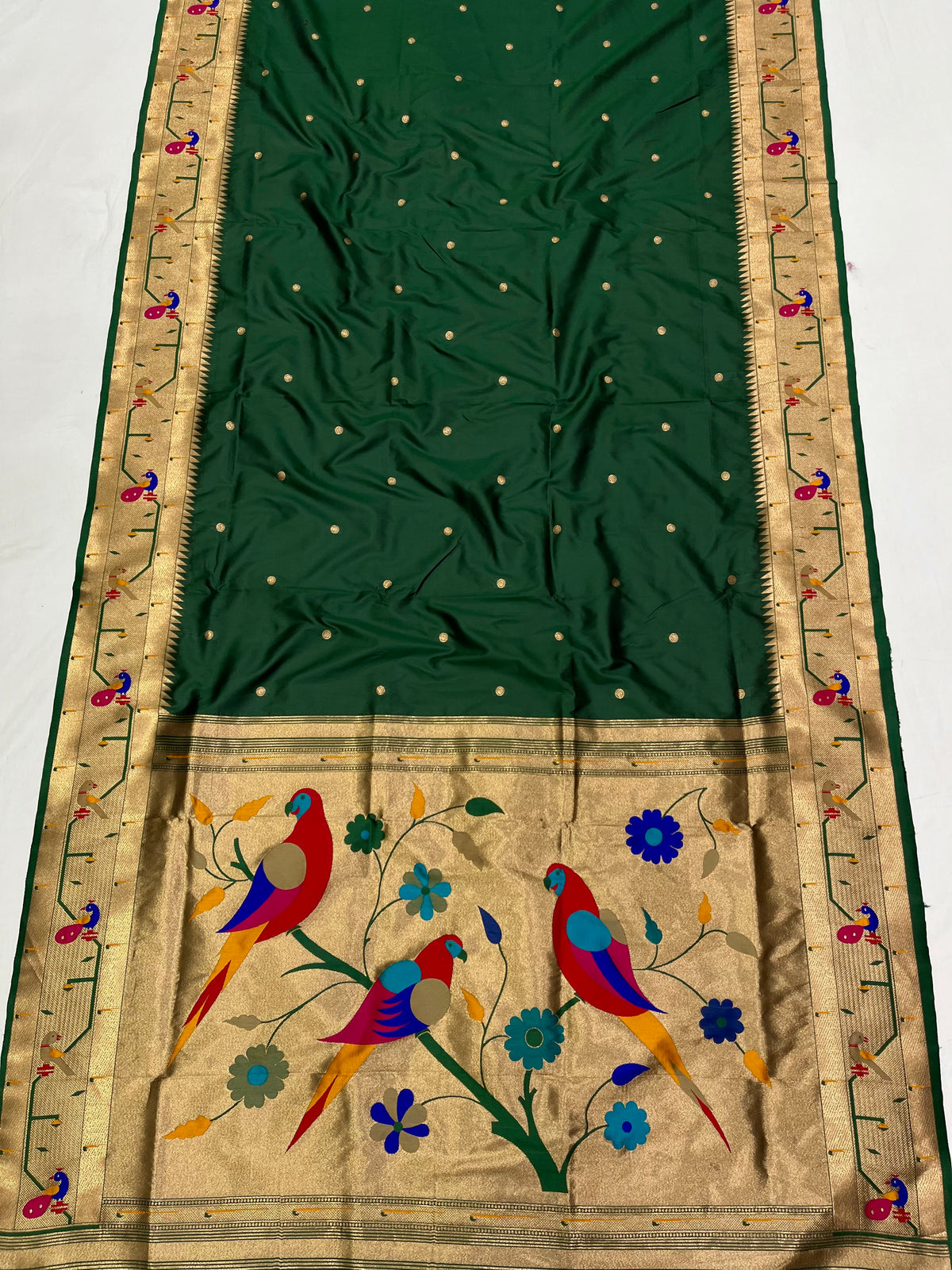 Peacock & parrot border paithani