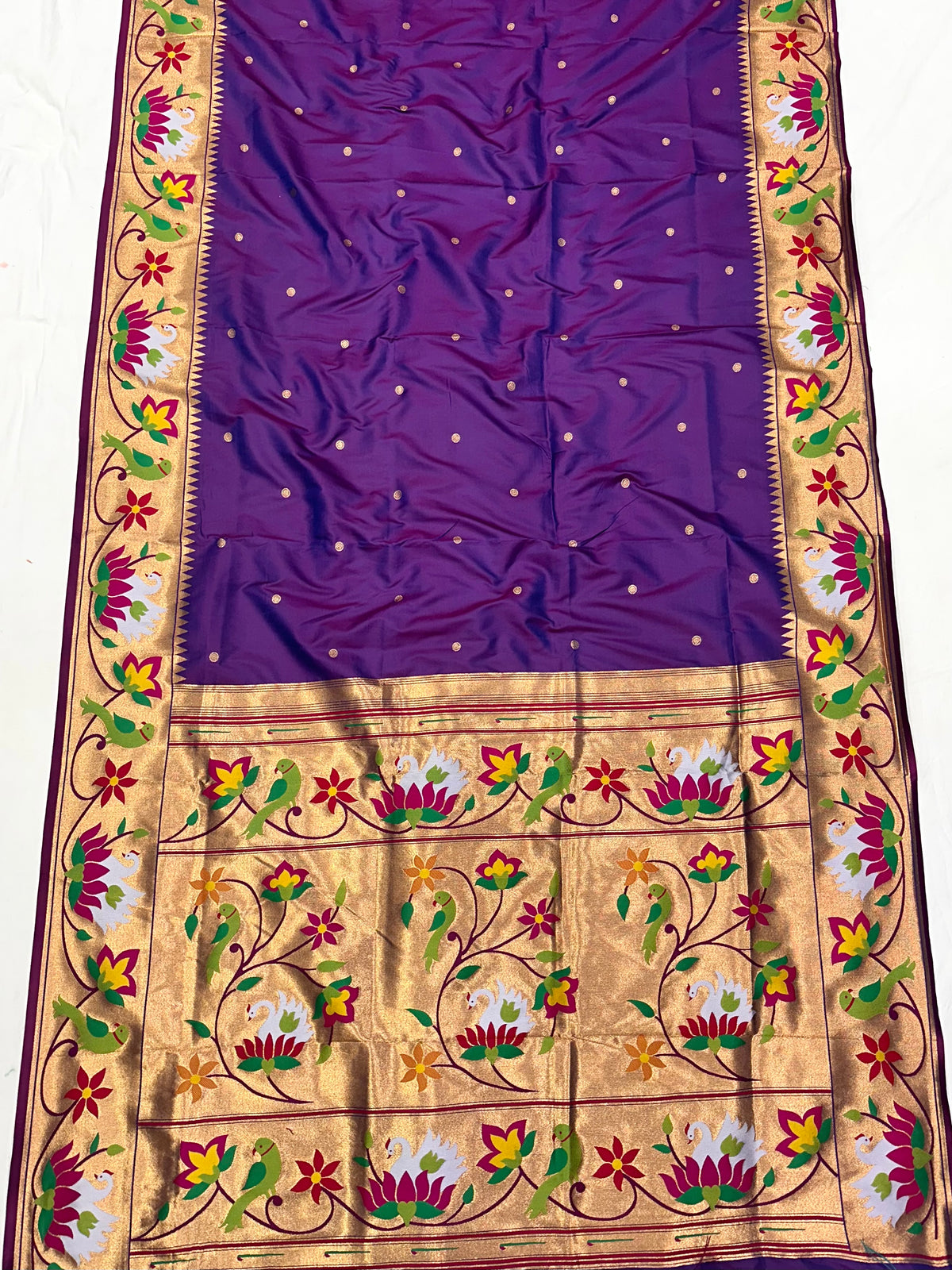 Rajhans paithani saree