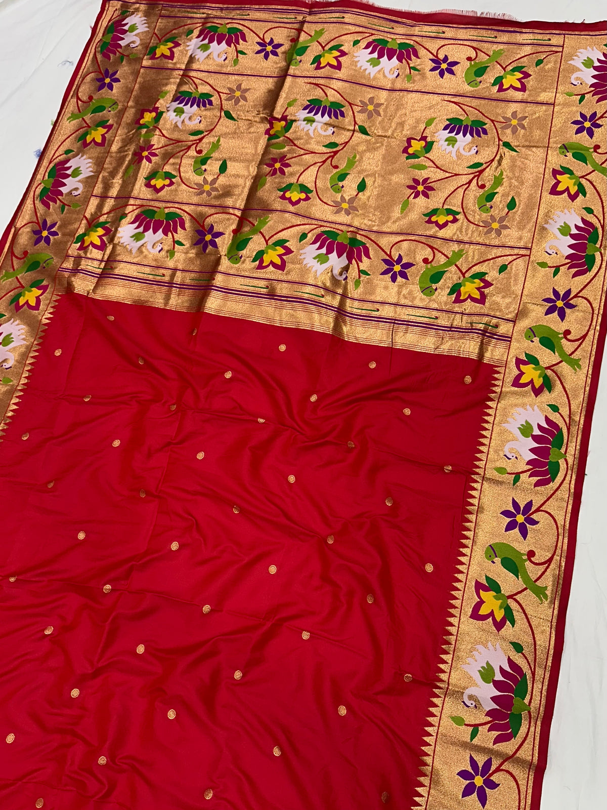 Rajhans paithani saree