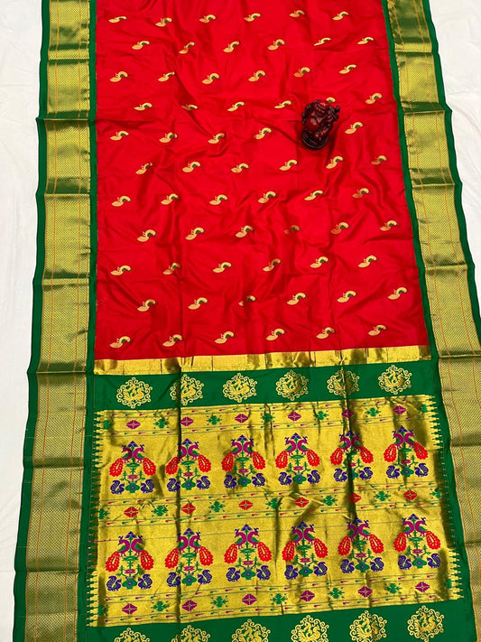 Mina Kadiyal Border Paithani Saree