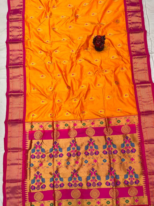 Mina Kadiyal Border Paithani Saree