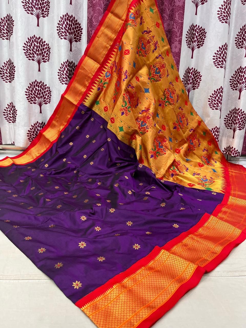 Kadiyal Border Paithani Saree