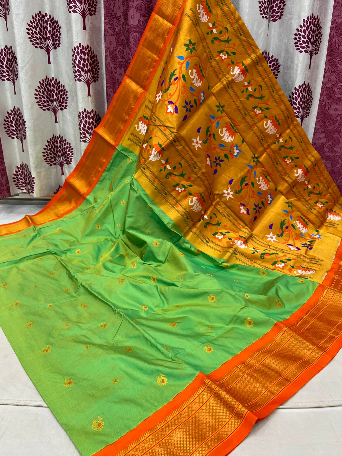 Rajhauns Kadiyal Border Paithani Saree