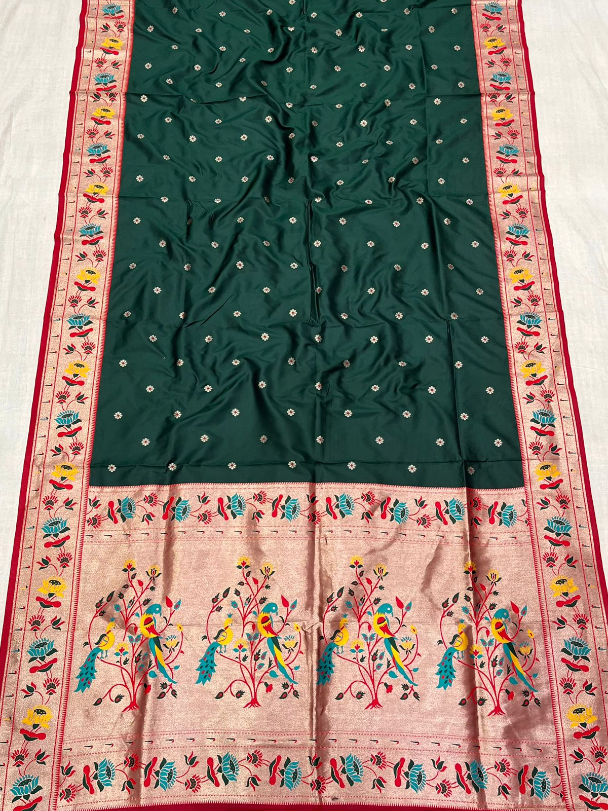 Lotus Border Paithani