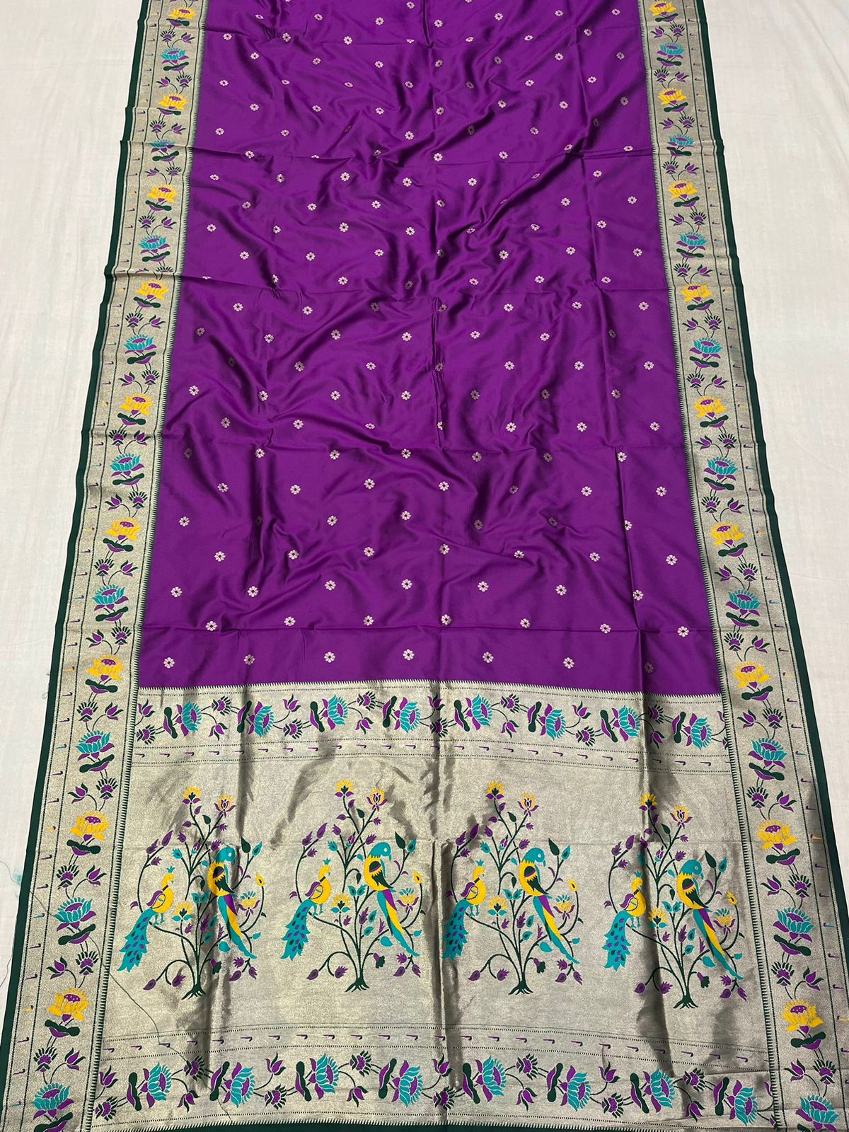 Lotus Border Paithani