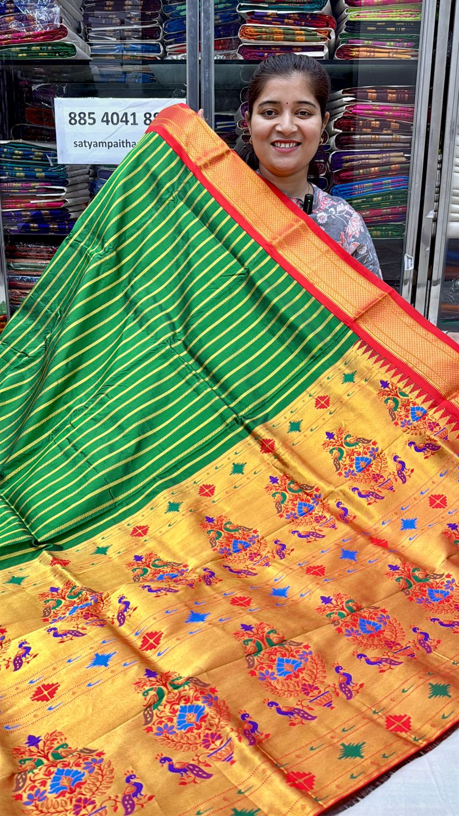 Pure Silk Kadiyal Border Paithani