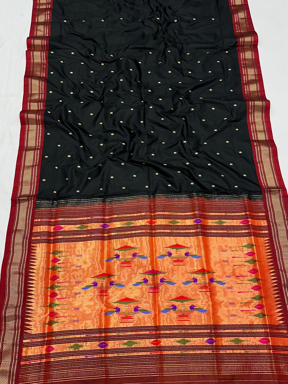 Handloom Double Pallu Paithani Saree