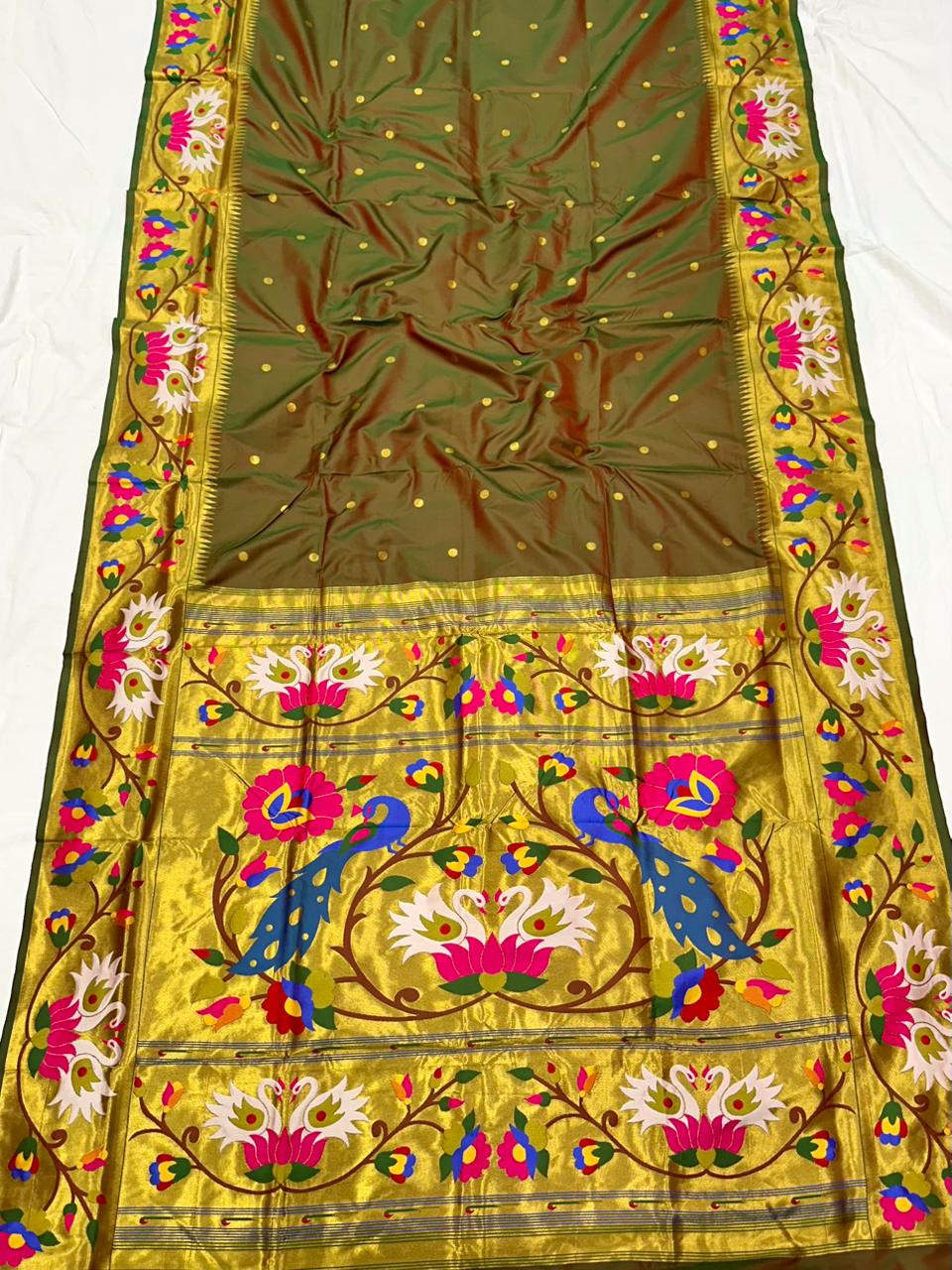 Rajhuns Paithani Saree