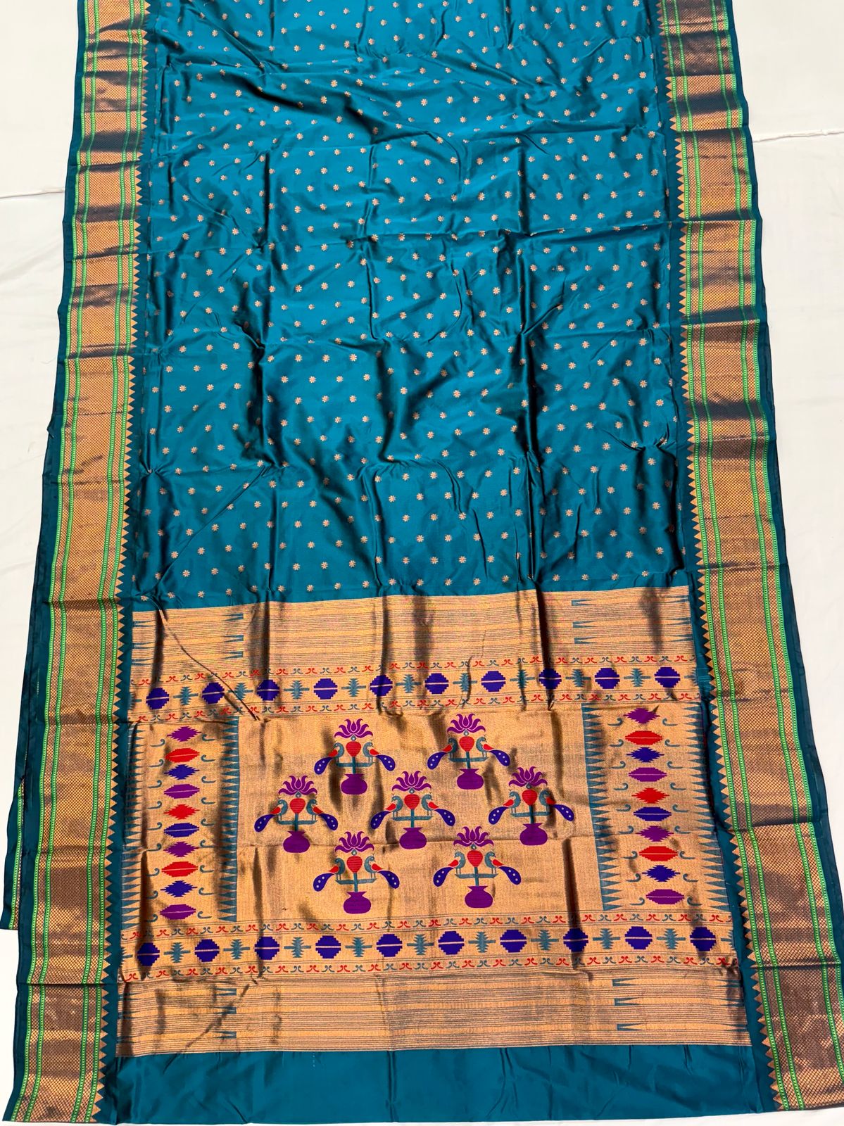 Premium Kalanjali Paithani Saree