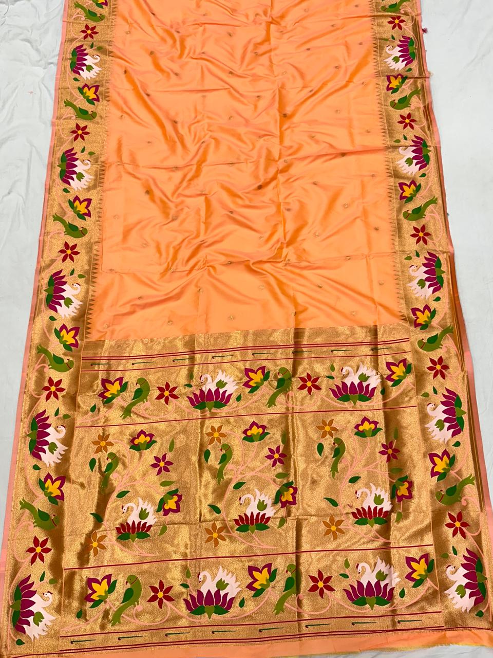 Rajhauns Paithani Saree