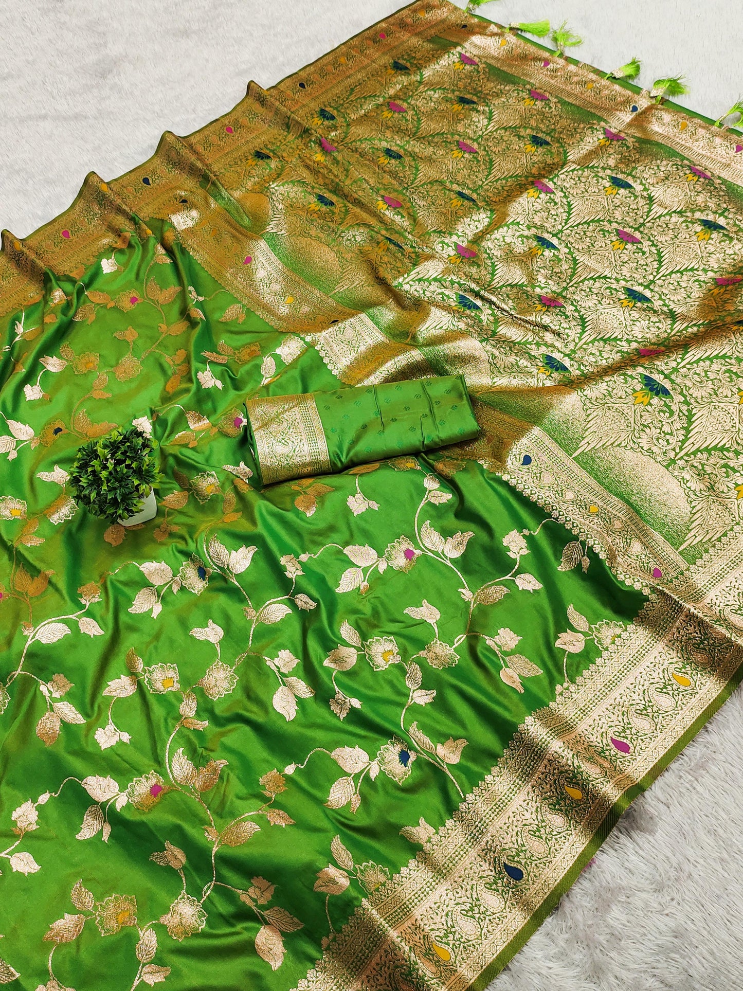 Soft Silk Banarasi Jaal Saree