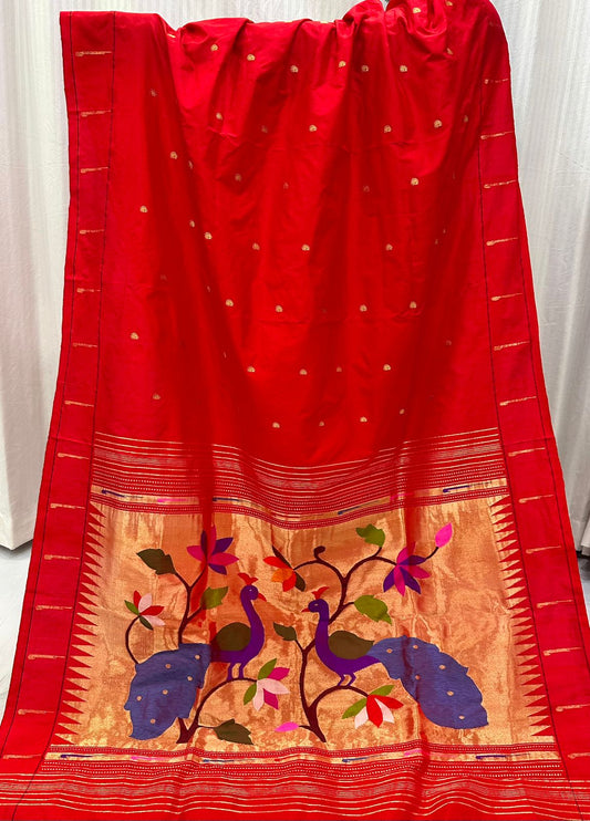 Handwoven Self Muniya Border Paithani Saree