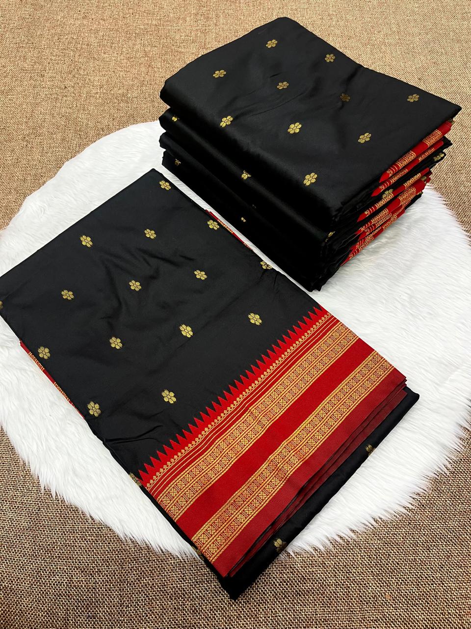 Semi Narayanpeth Saree