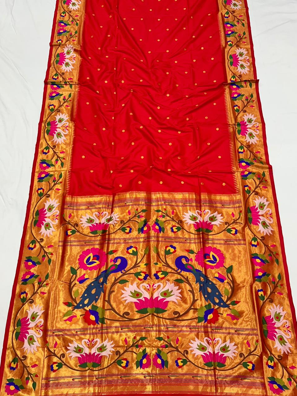 Rajhuns Paithani Saree