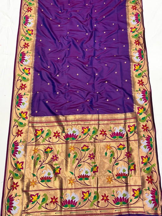 Rajhauns Paithani Saree