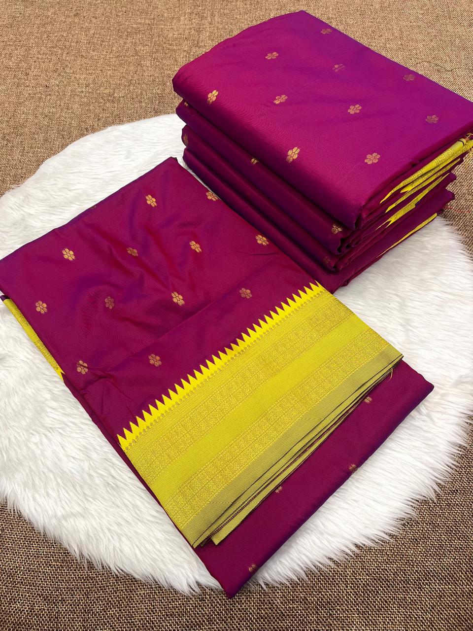 Semi Narayanpeth Saree